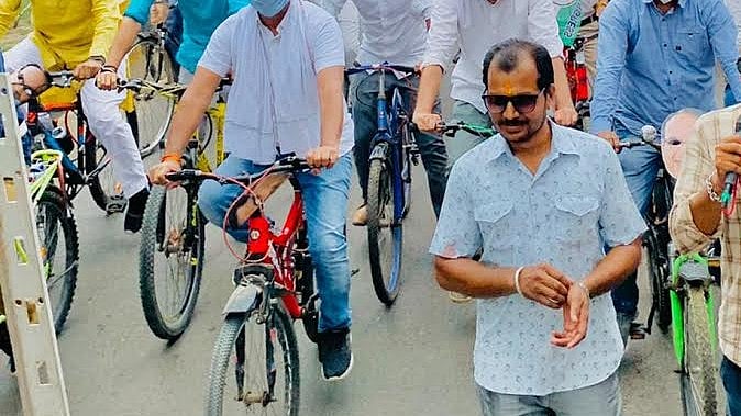 Uttar Pradesh: Unnao Duo Embarks On 1,400-Km Bicycle Journey To Kedarnath To Promote Environmental Awareness